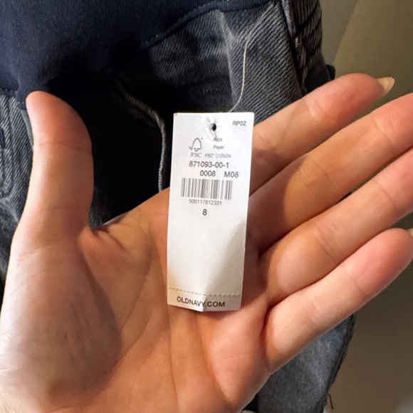 Old Navy NWT maternity Charcoal Denim Shorts - Picture 3 of 4